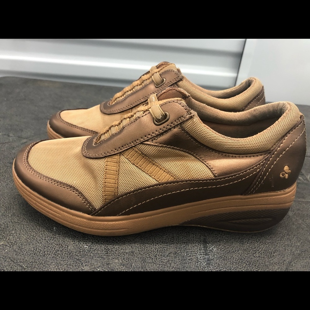 Get Fit Women’s Golden Brown Fitness Sneakers